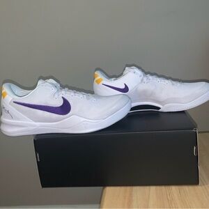 Kobe 8 basketball shoes size 8.5